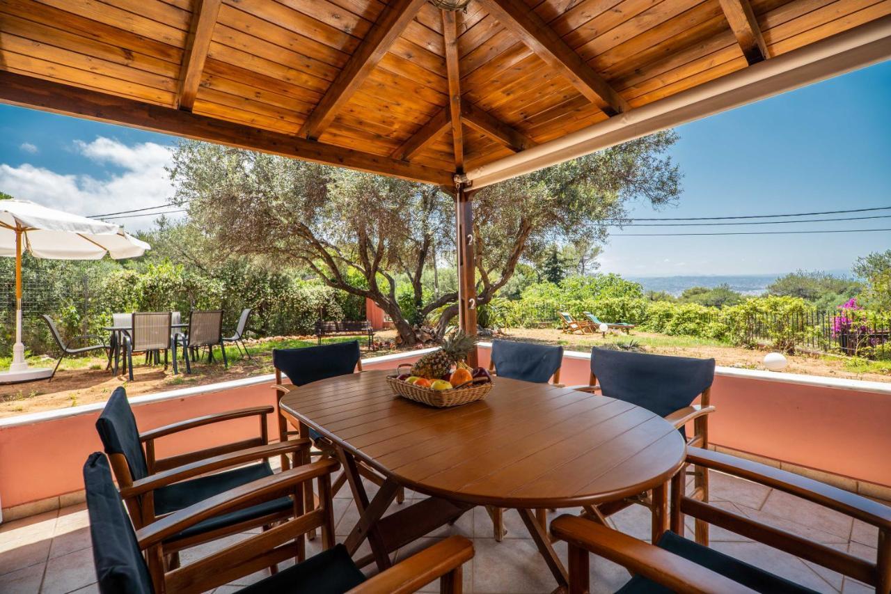 Villaer Silva, Garden & Sea View, 3 Bedroom -10 Min Drive From Center Khania