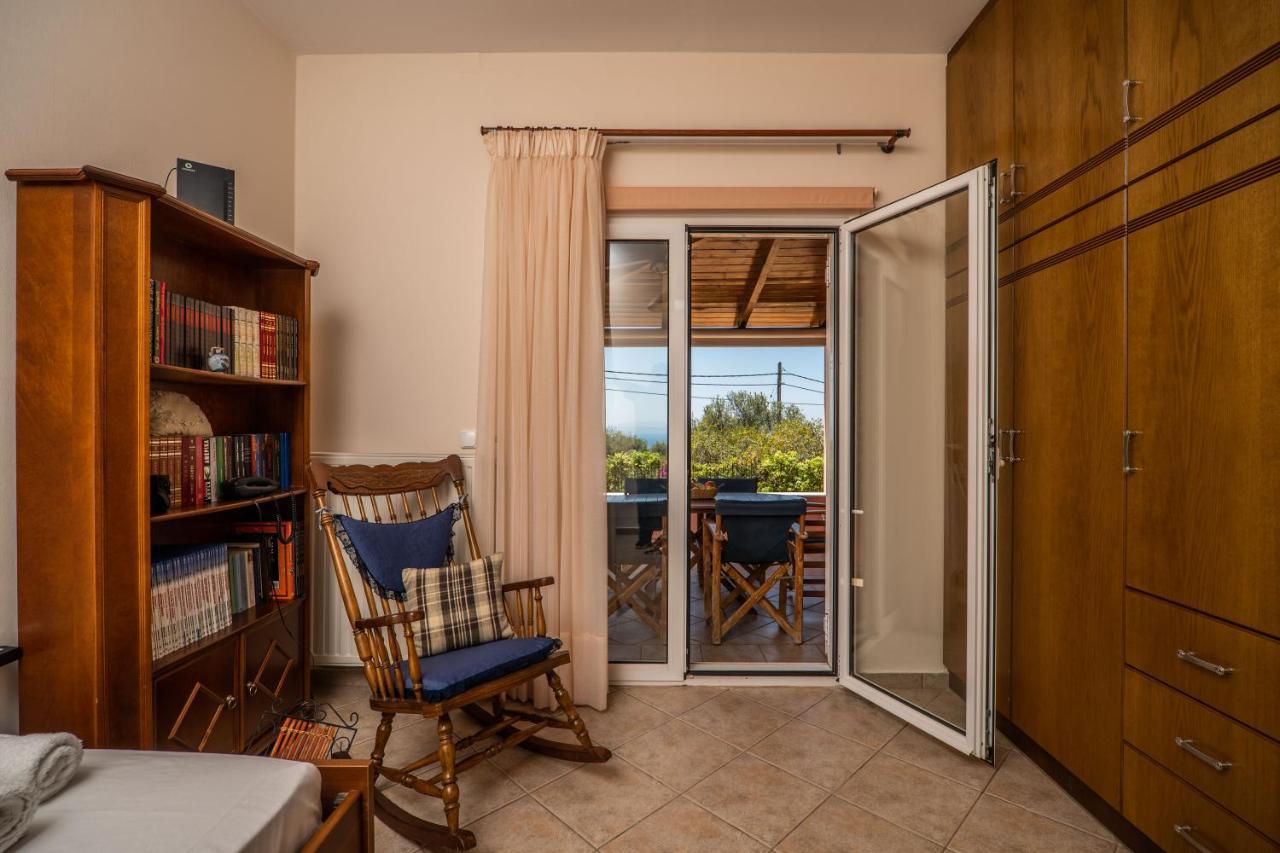 Silva, Garden & Sea View, 3 Bedroom -10 Min Drive From Center Villaer *